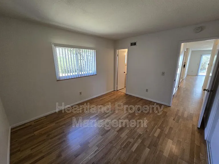 471 Tesota Ct — Photo 6