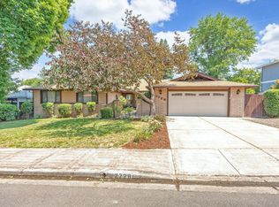 2728 Hawaiian Ave, Medford, OR 97504