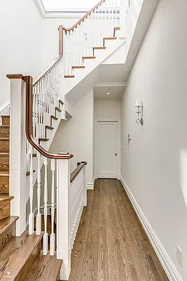 Rented by Dixon Advisory USA Inc. | media 46