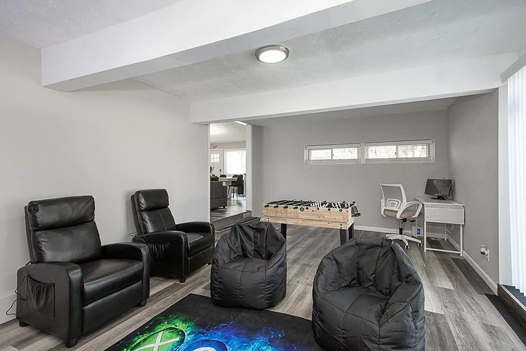 3 bed, 1320 sqft, $1,800 — Photo 1