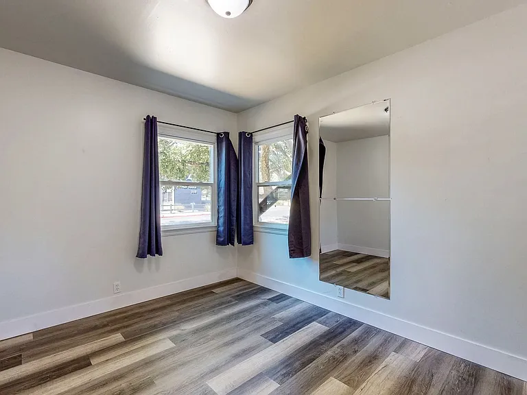 560 McConnell Ave — Photo 14