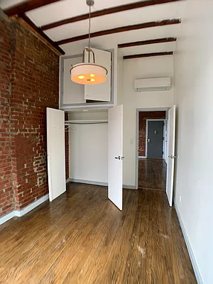 Rented by Cargon Realty | media 7