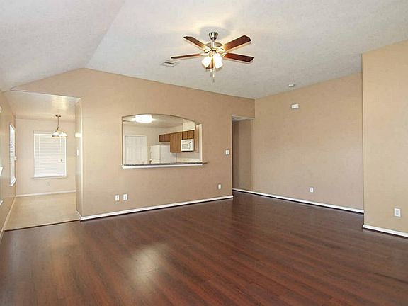 3rd image of 19714 Byron Meadows Dr