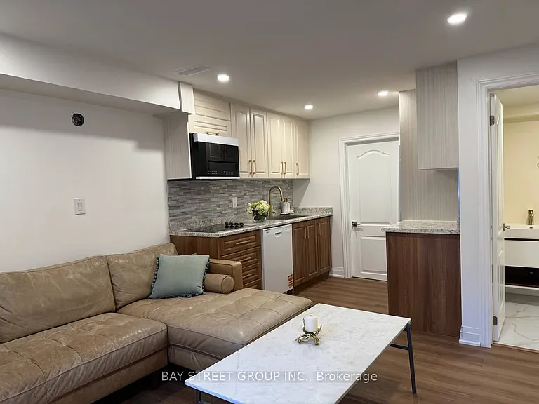 49 Chiara Dr — Photo 2