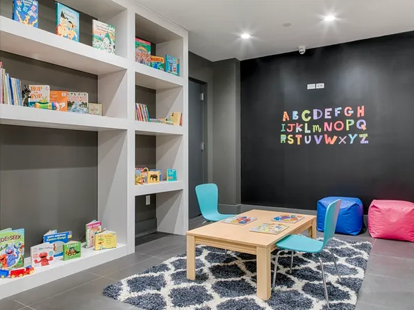 409 Eastern Parkway image 13 of 20