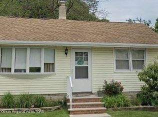 46 River Dr, Toms River, NJ 08753