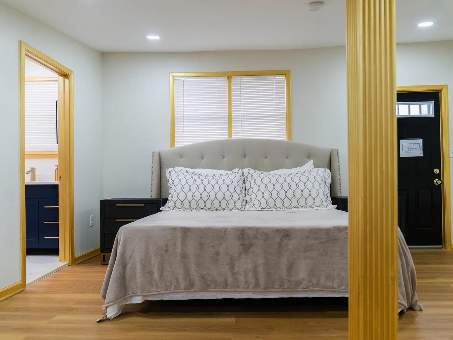 4 bed, 2.0 bath, 2300 sqft, $1,728 — Photo 1