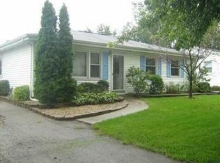 432 Pembroke Rd, Valparaiso, IN 46385