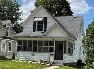 807 Pearl St, Belding, MI 48809