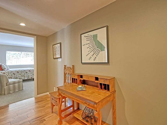 5th image of 1284 Seafarer St