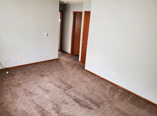 6671 NW 6th Dr APT 3, Des Moines, IA 50313