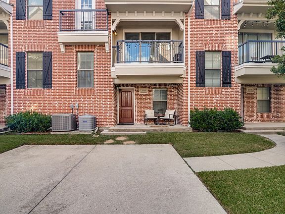 3rd image of 2016 Azure Pointe