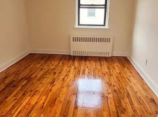 78 167th St #22, Flushing, NY 11358