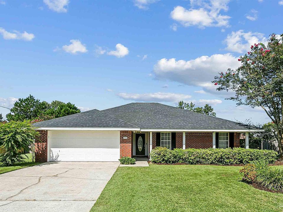 1st image of 736 Cricket Cir