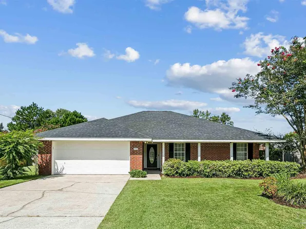 736 Cricket Cir, Cantonment, FL 32533