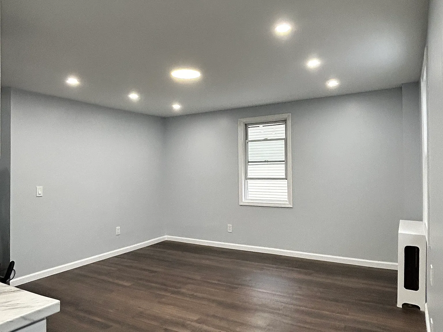 2 bed, 1000 sqft, $2,850 — Photo 3