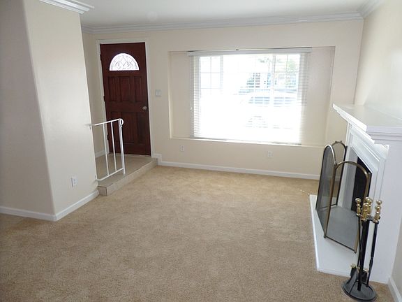 3rd image of 3854 Chanute St
