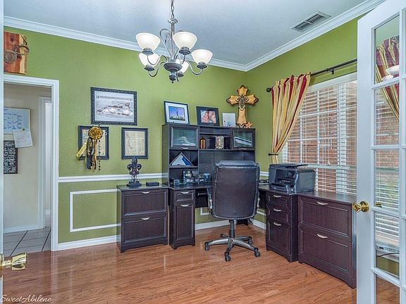 5th image of 4526 Cougar Way