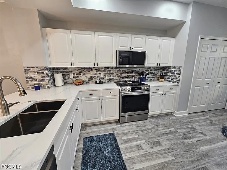 10700 Ravenna Way #204 — Photo 7