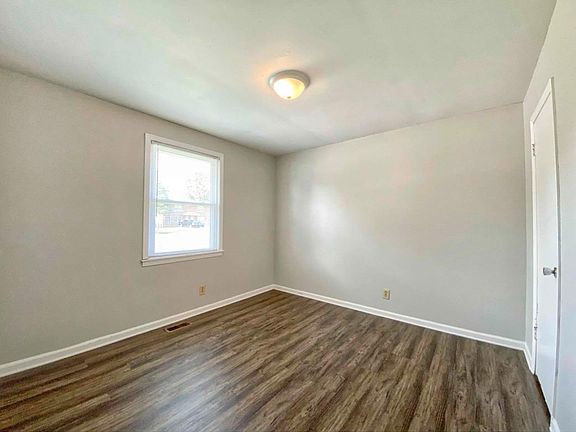 4th image of 811A Golfview Pl Unit A