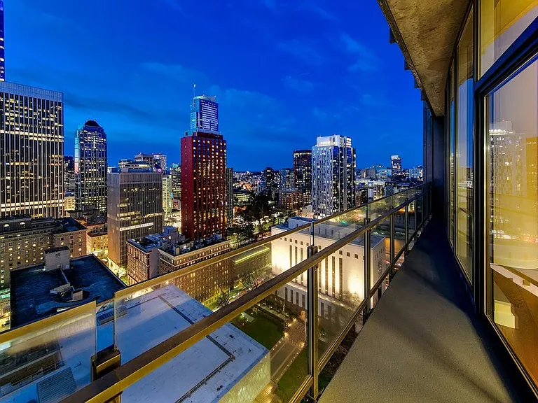 909 5th Ave #2301 — Photo 21