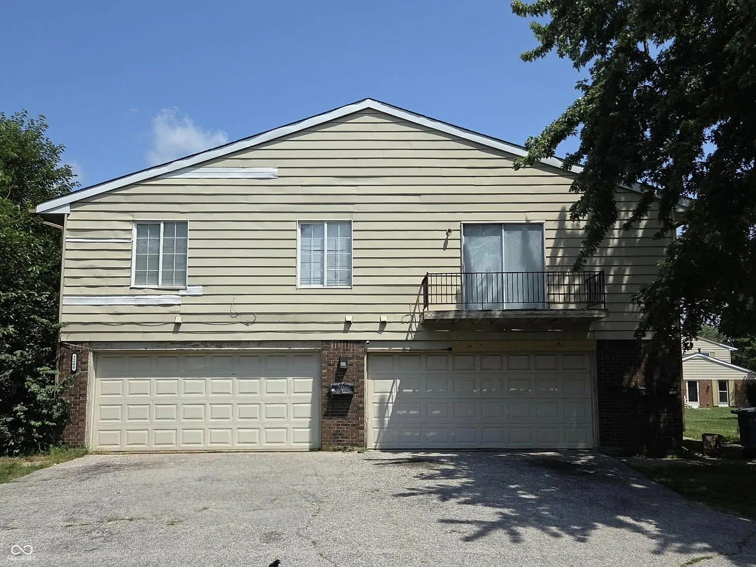 2 bed, 1.5 bath, 966 sqft, $999 — Photo 1