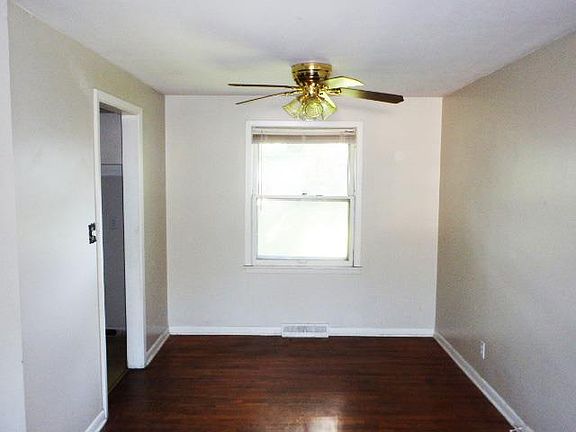 5th image of 6104 Bellefontaine Ave