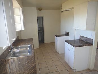 2nd image of 1800 Linden Ave