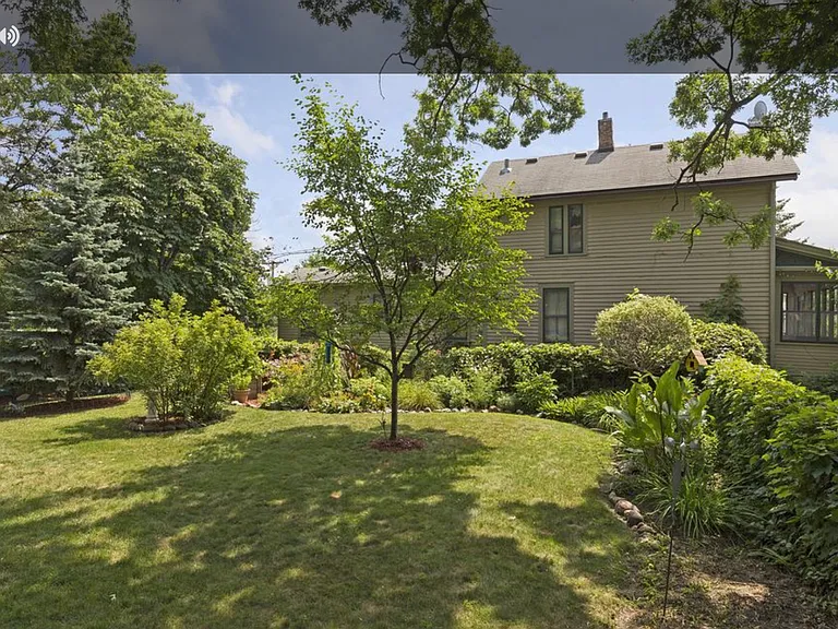 2226 Fremont Ave N #1 — Photo 4