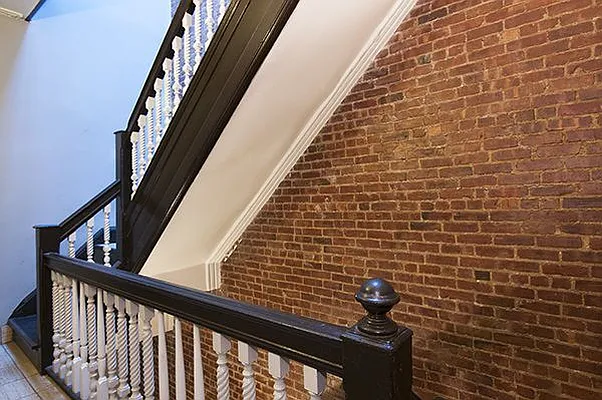 Rented by Perry Associates NYC Inc | media 8