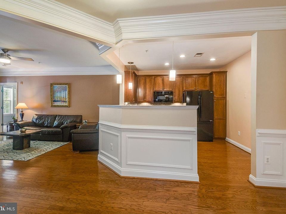 7870 Rolling Woods Ct Springfield VA Zillow