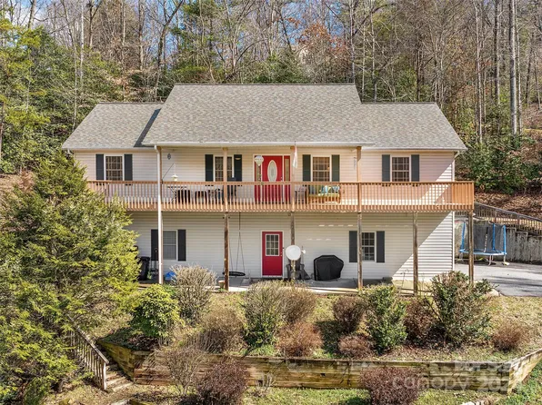 77 Yorkshire Dr, Sylva, NC 28779