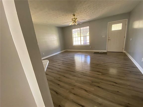 4th image of 1511 Pin Oak Ln SE