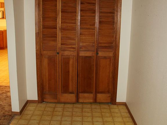3rd image of 16579 W Boyd Ln