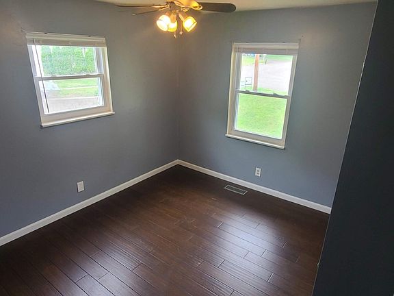 5th image of 7709 Carraway Cir