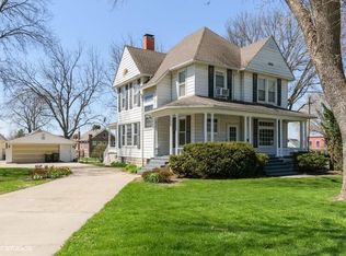 7 S Walnut St, Colfax, IA 50054