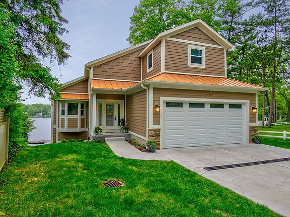 2nd image of 17869 Oakwood Dr