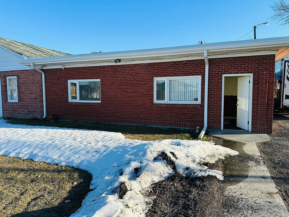 210 Hallowell Ln #A