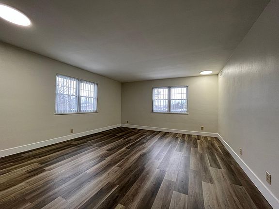 4th image of 1717 Saint Andrews Dr #3