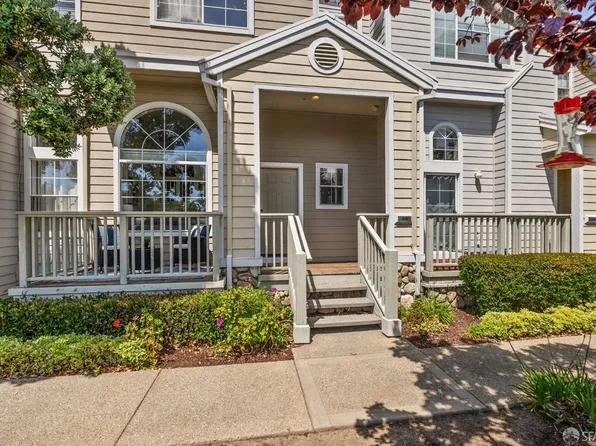 360 Meridian Dr, Redwood City, CA 94065