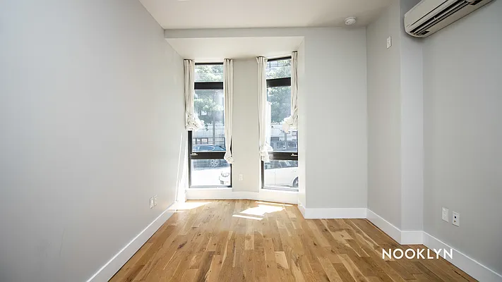 Rented by Nooklyn NYC LLC | media 35