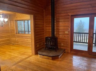 6149 Garden Ave, Garden, MI 49835