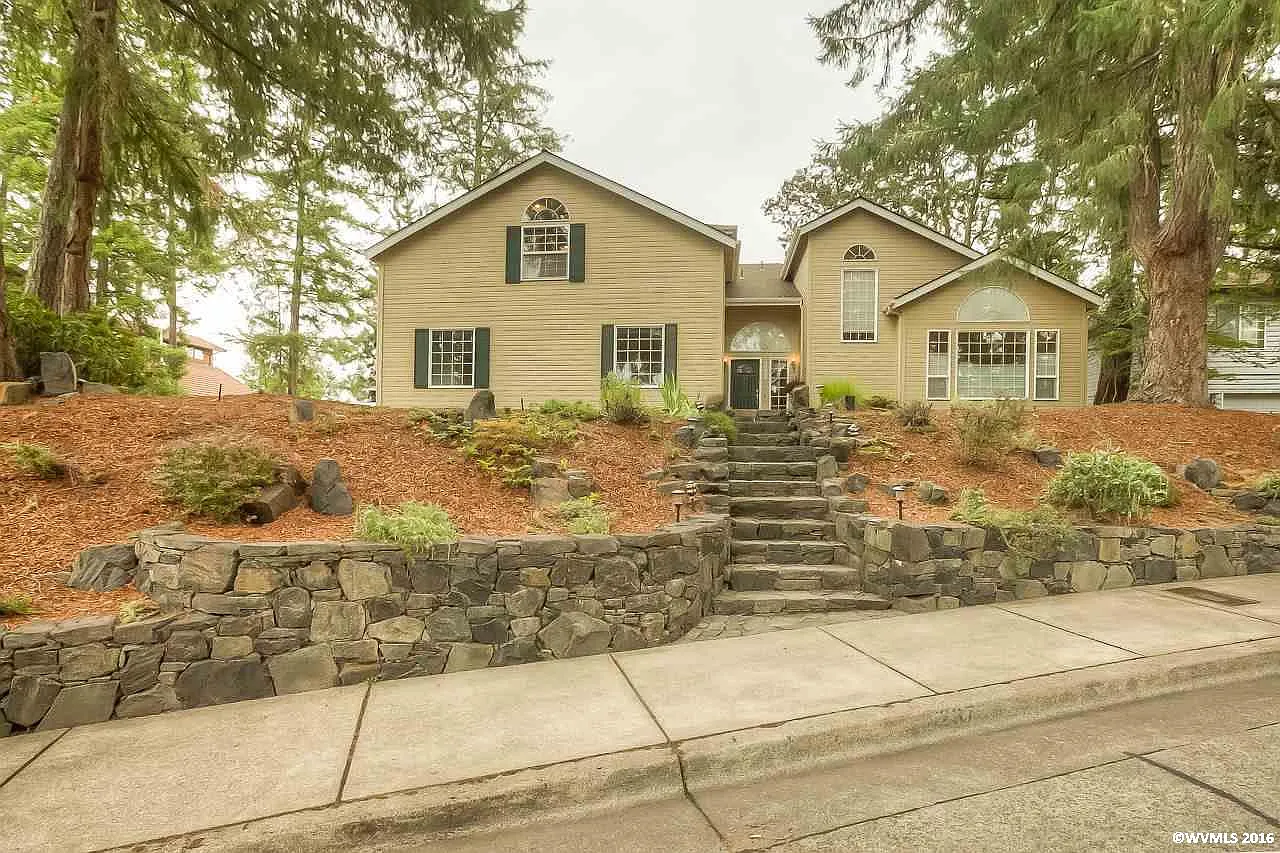 2374 NW Maser Dr photo 1
