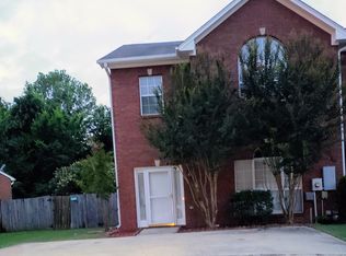 422 Cambrian Ridge Trl, Pelham, AL 35124