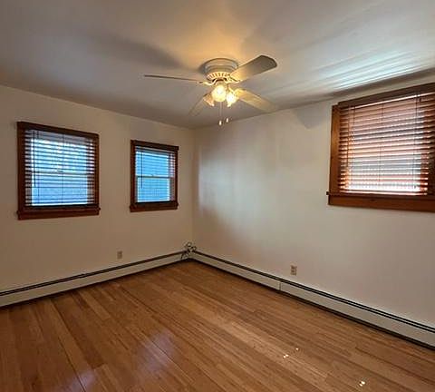 5th image of 147 Beach 95th St Floor 1