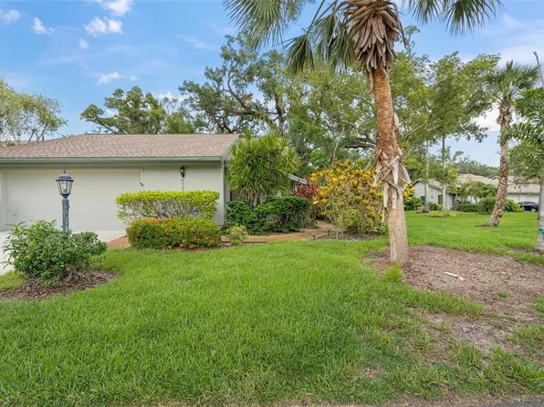 4637 Willow Wood Cir #44, Sarasota, FL 34241