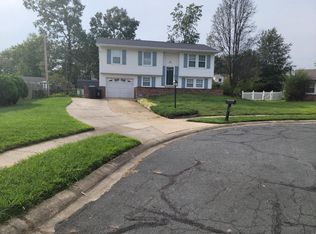 904 Prentiss Rd, Waldorf, MD 20602