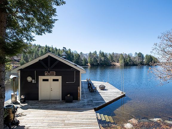 4th image of 1025 Long Point Rd