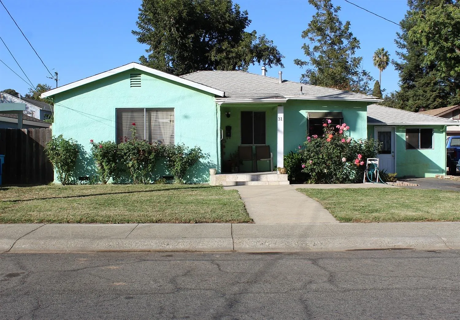 31 Clinton St photo 1