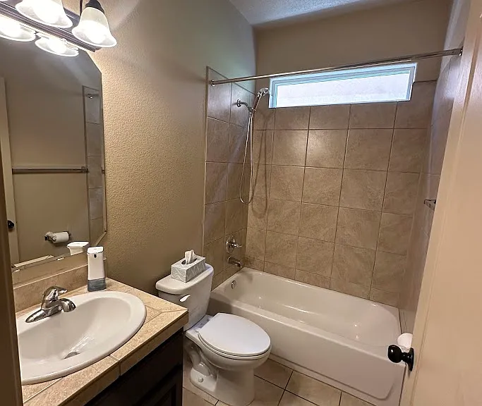5700 Strand Loop SE — Photo 29